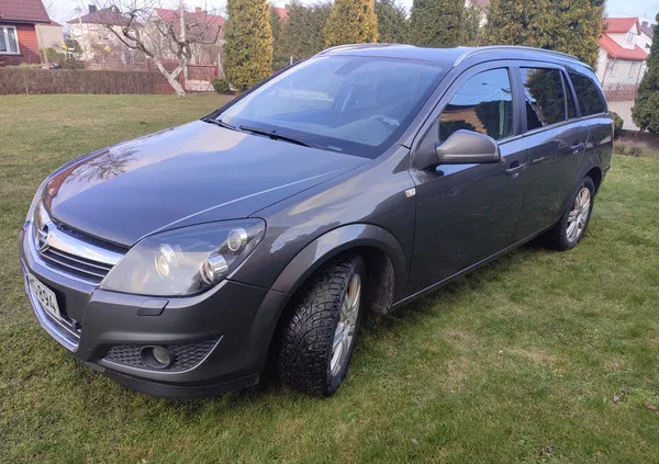 opel Opel Astra cena 13500 przebieg: 256000, rok produkcji 2010 z Łapy